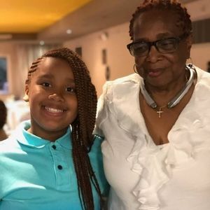 Meet your Posher, Mozella